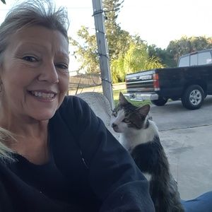 Meet your Posher, Diana